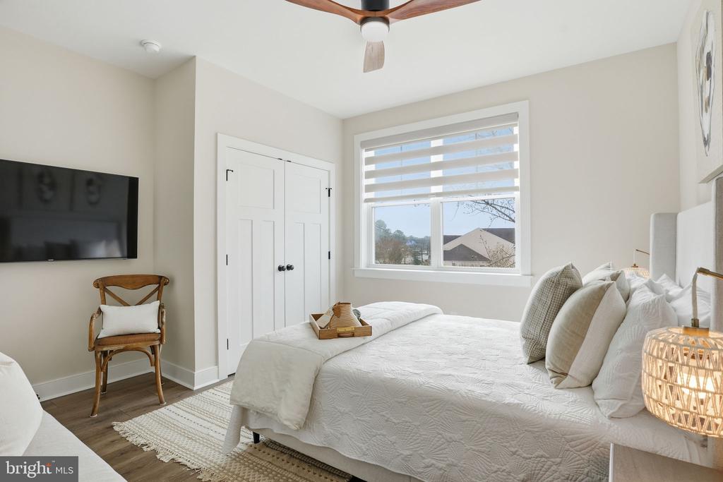 31461 WATERSHED LANE