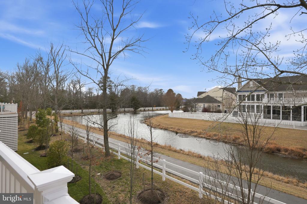31461 WATERSHED LANE