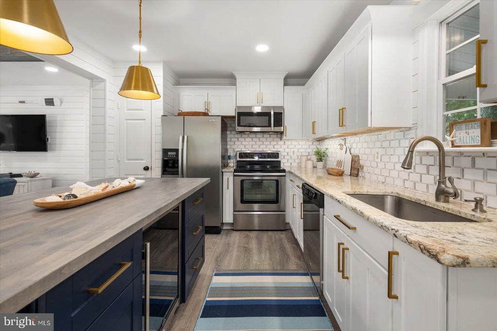 34008 ANNA MARIA DRIVE Unit: 115