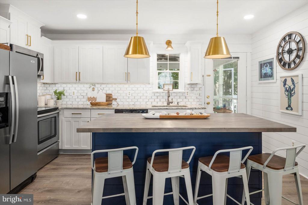 34008 ANNA MARIA DRIVE Unit: 115
