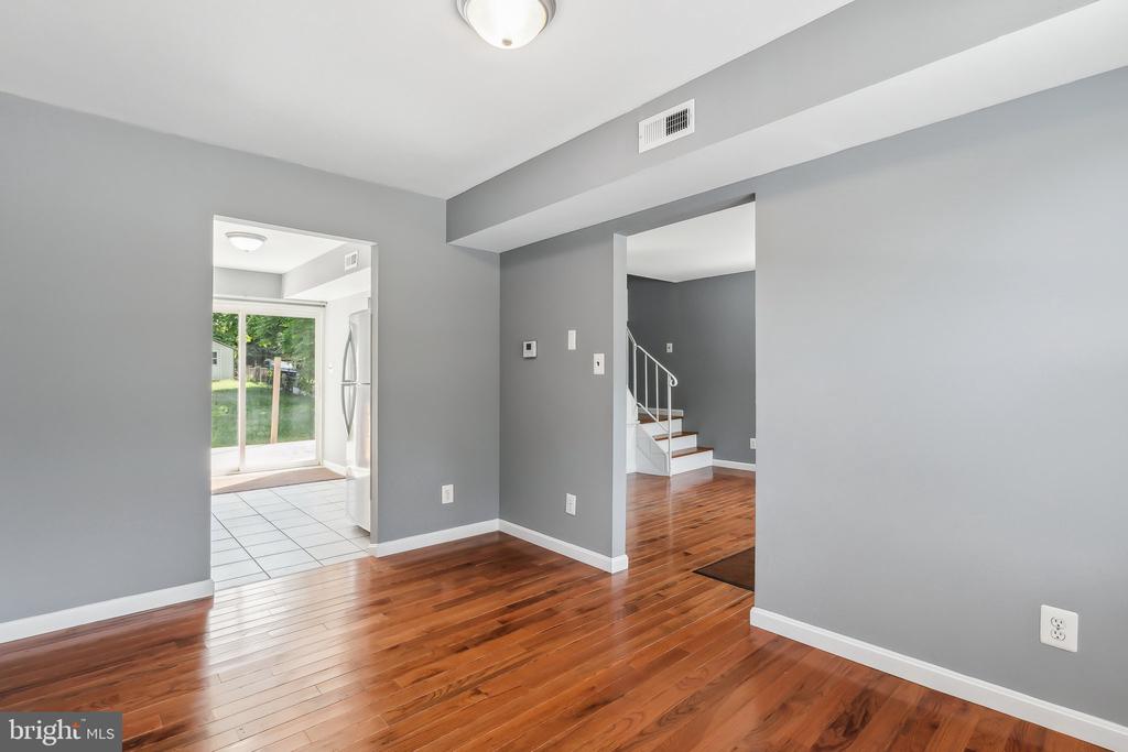 1112 FOREST DRIVE