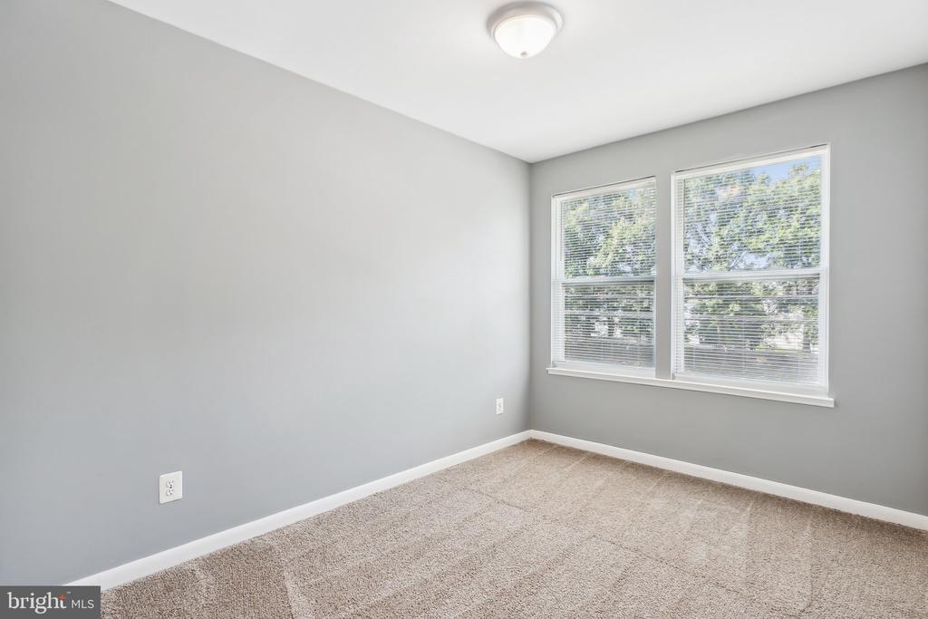 1112 FOREST DRIVE