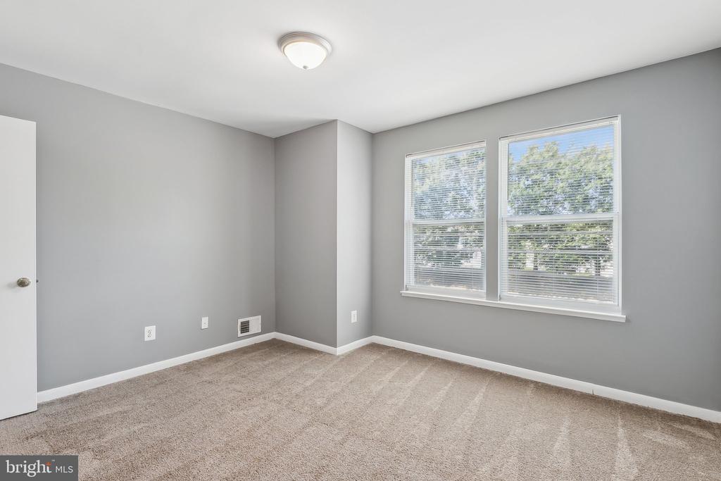 1112 FOREST DRIVE