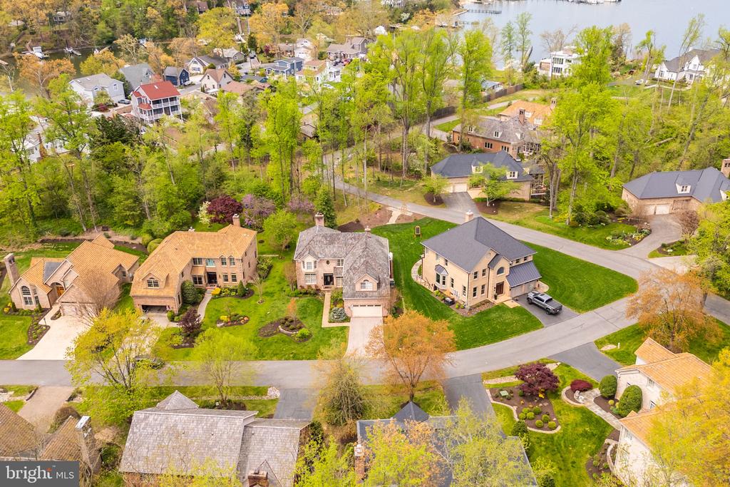 250 S RIVER LANDING ROAD