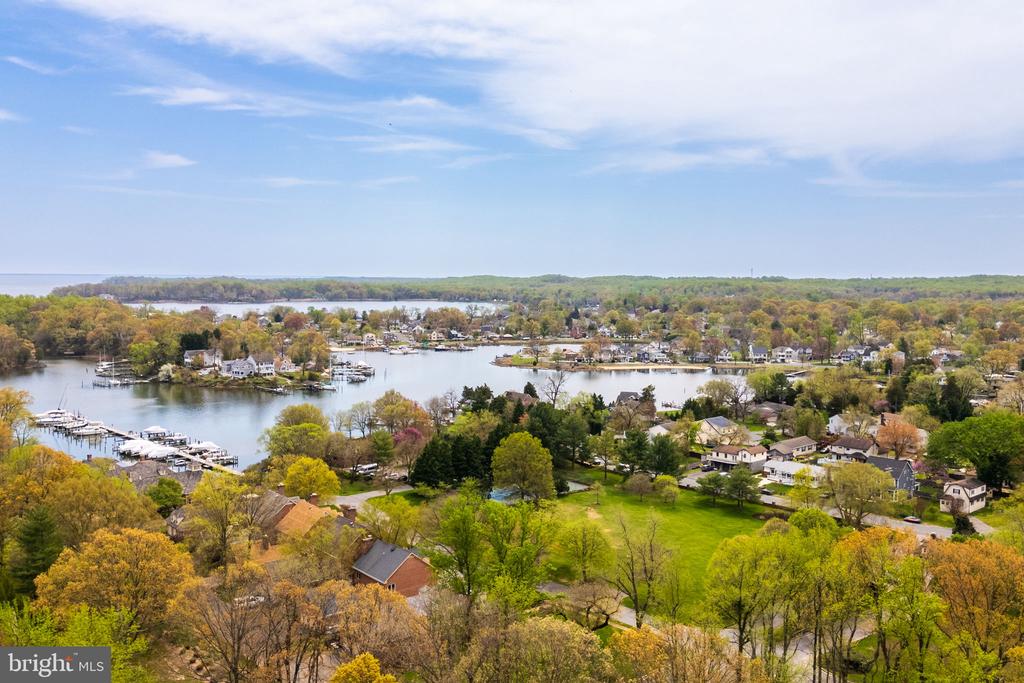 250 S RIVER LANDING ROAD