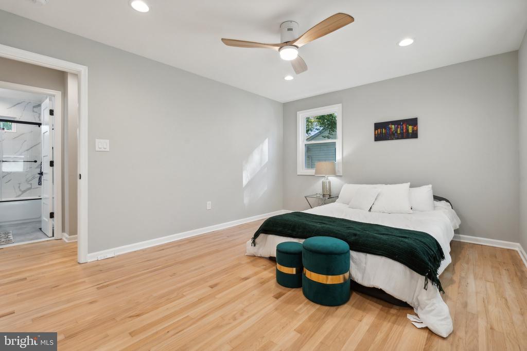 444 COMMUNITY ROAD