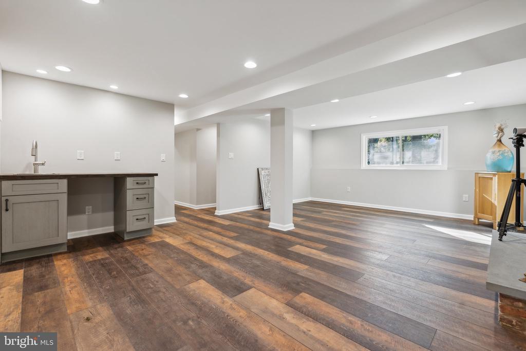 444 COMMUNITY ROAD