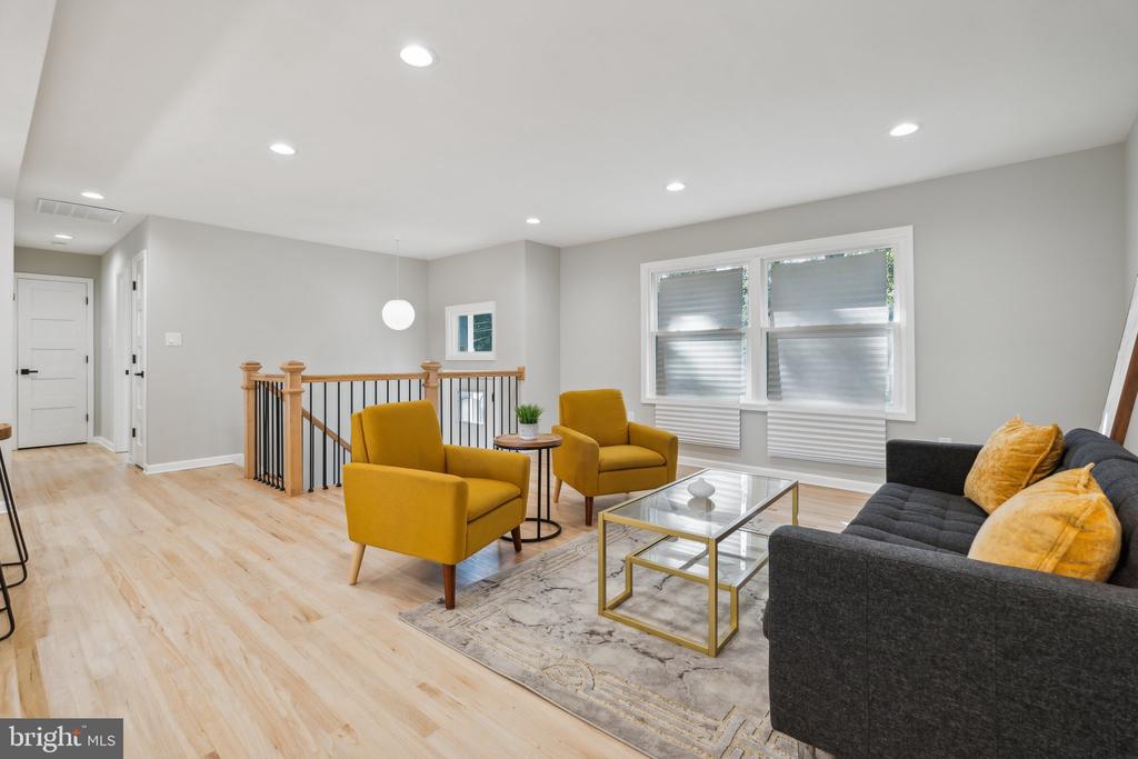 444 COMMUNITY ROAD