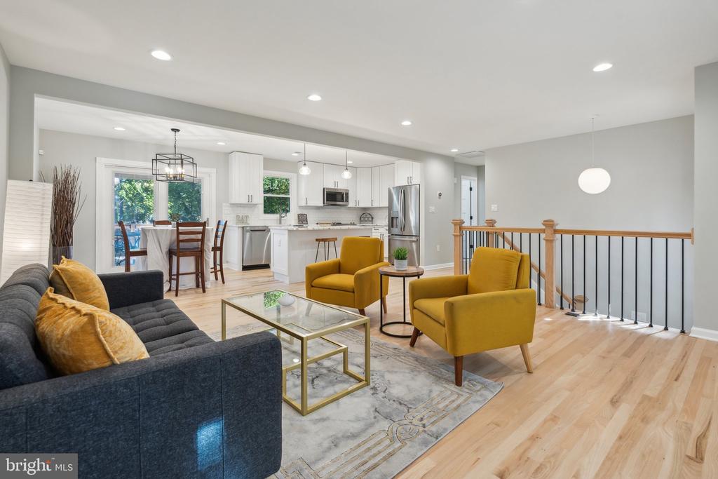 444 COMMUNITY ROAD