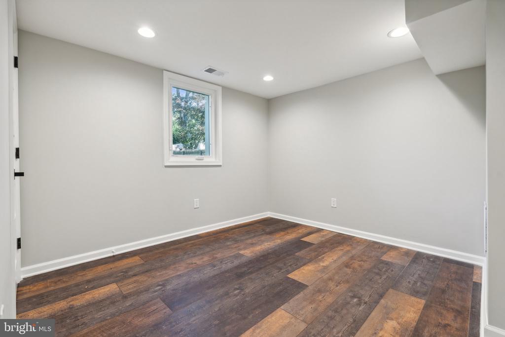 444 COMMUNITY ROAD