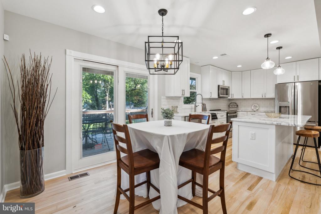 444 COMMUNITY ROAD