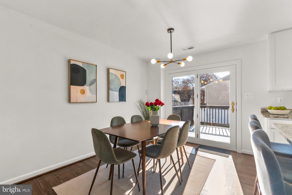 989 SAINT MARGARETS DRIVE