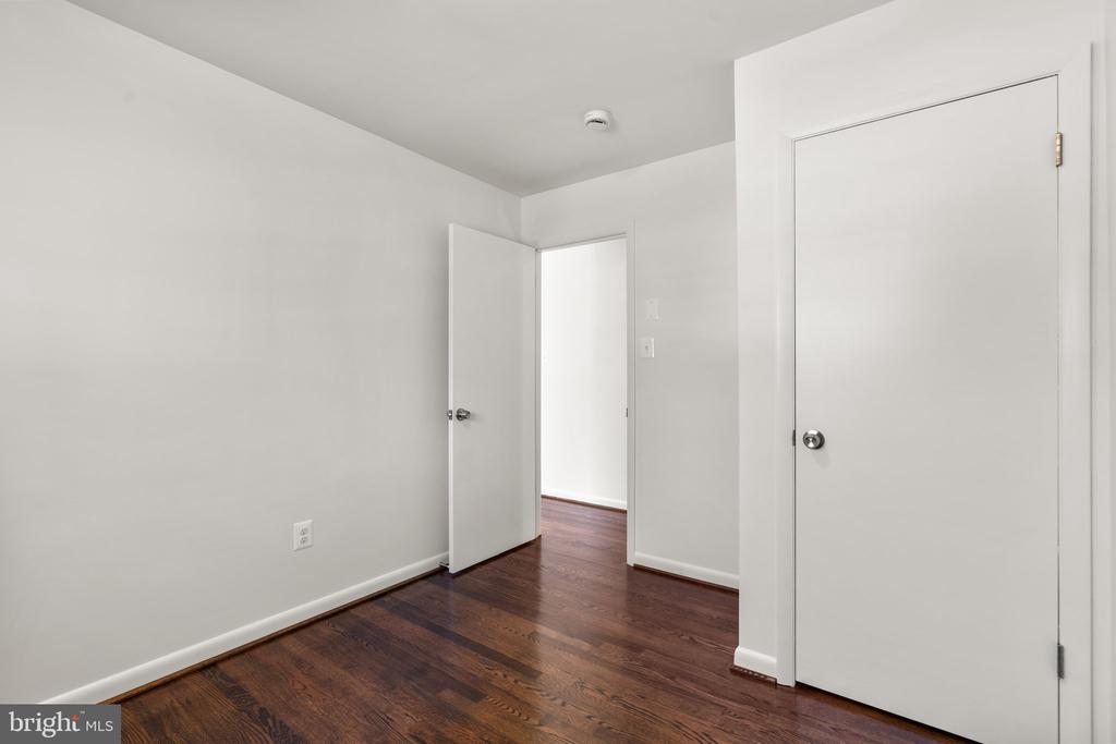 989 SAINT MARGARETS DRIVE