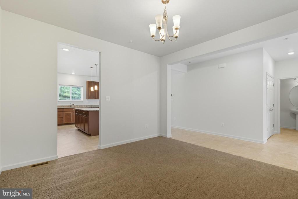 1726 WILLARD WAY