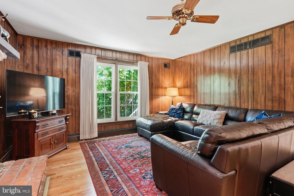 26 BELLEVIEW DRIVE