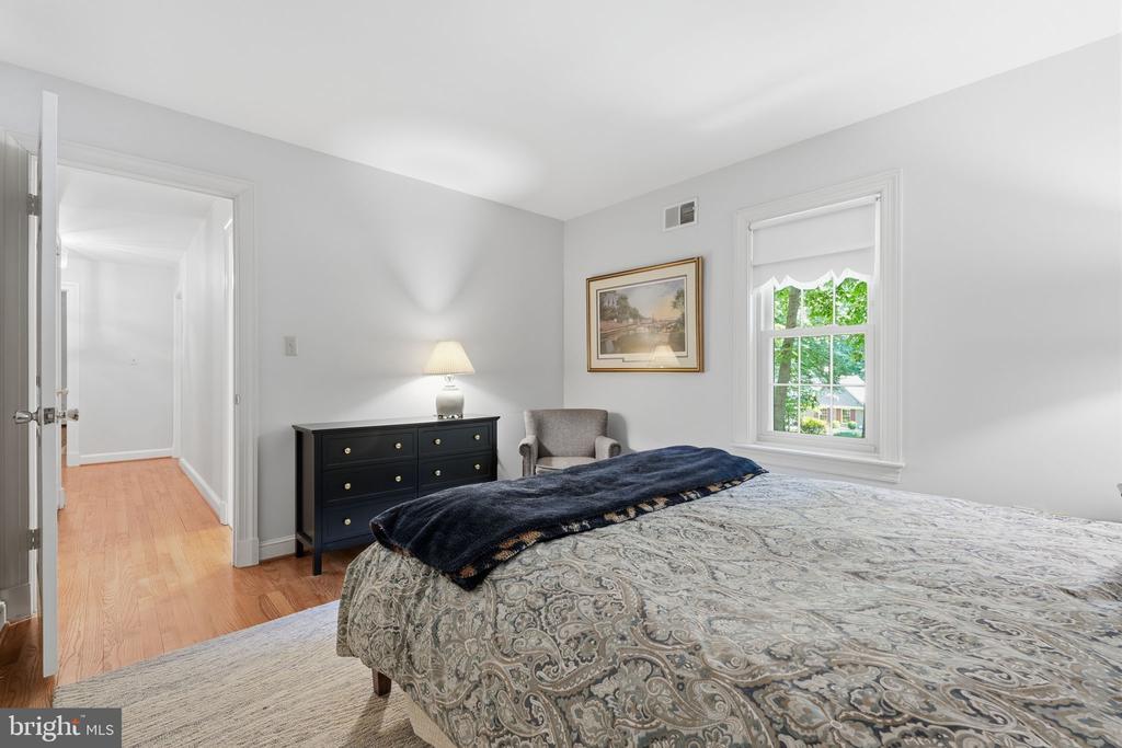 26 BELLEVIEW DRIVE