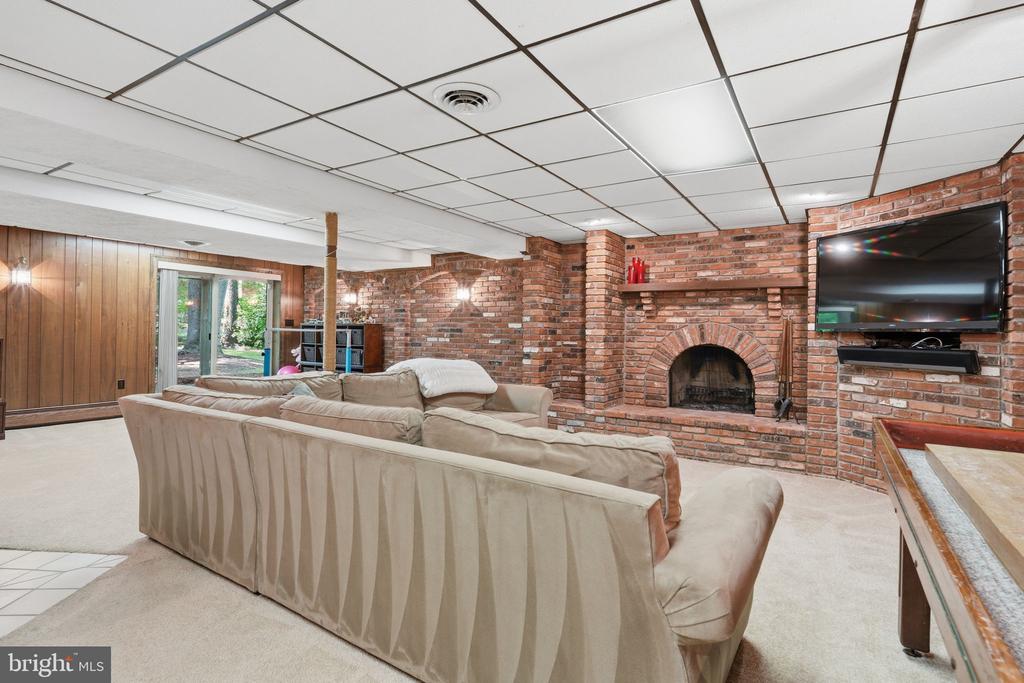 26 BELLEVIEW DRIVE
