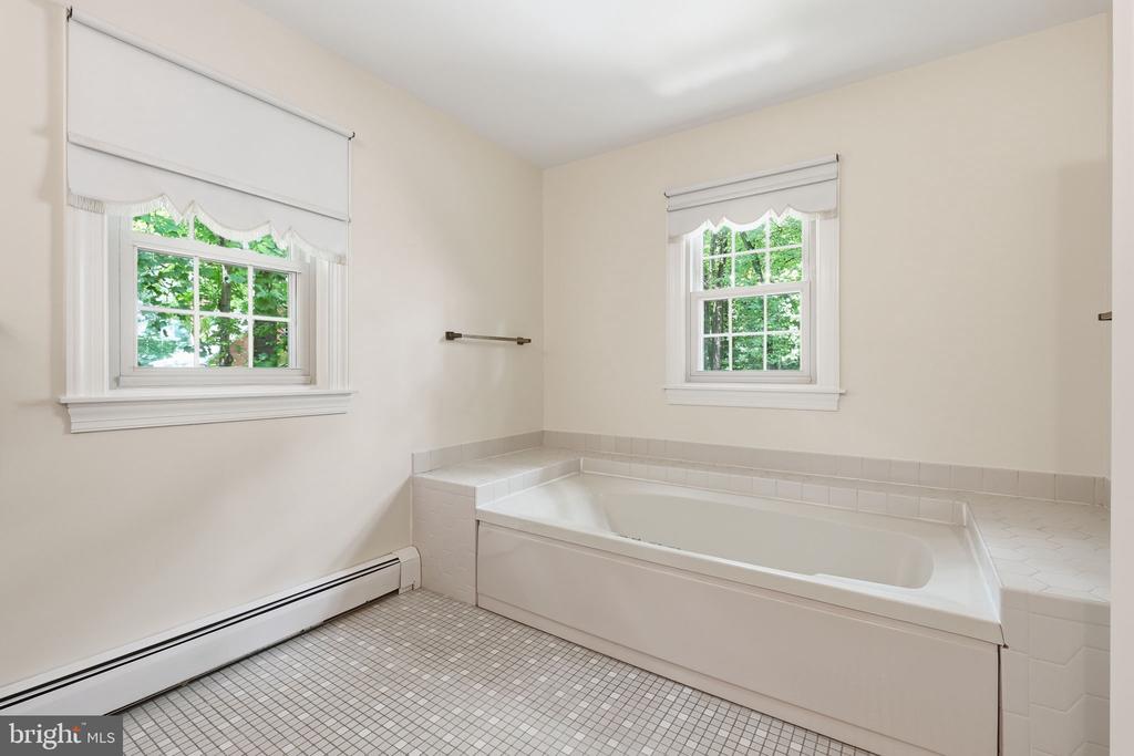 26 BELLEVIEW DRIVE