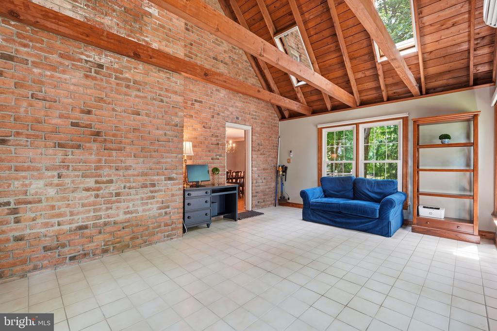 26 BELLEVIEW DRIVE