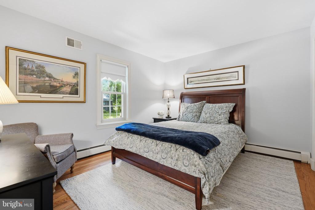 26 BELLEVIEW DRIVE