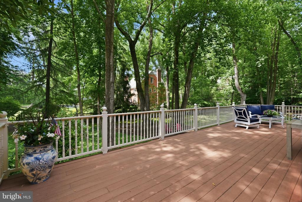 26 BELLEVIEW DRIVE
