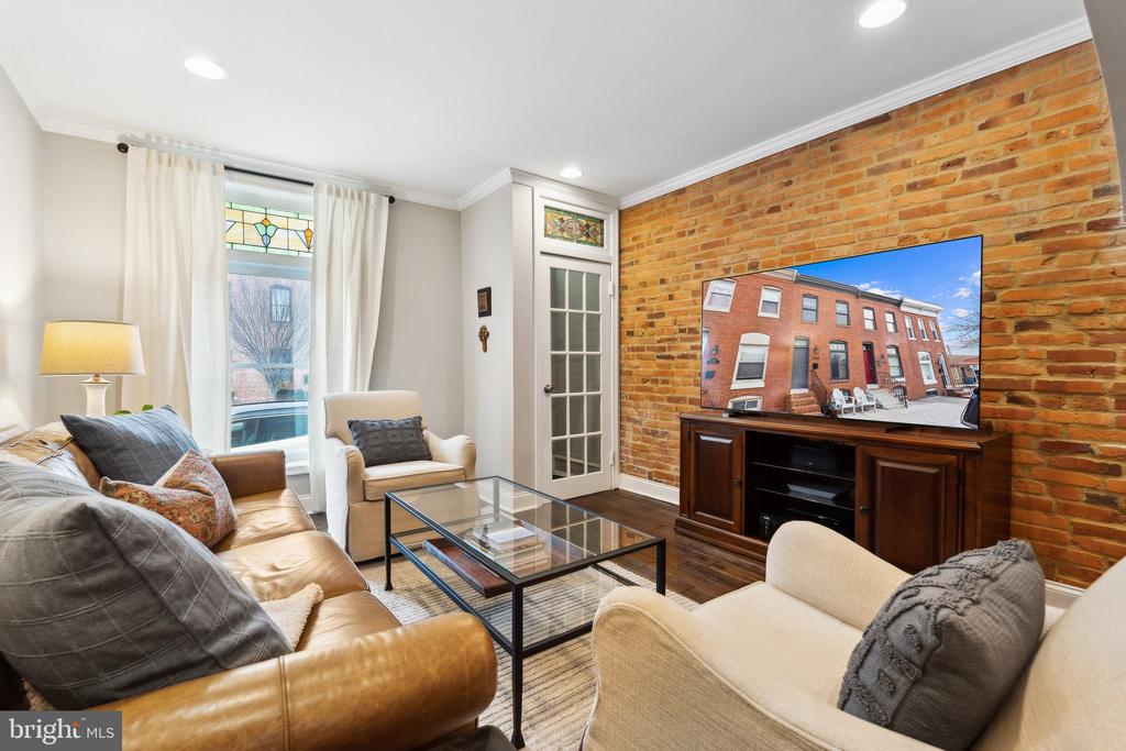 2905 FAIT AVENUE