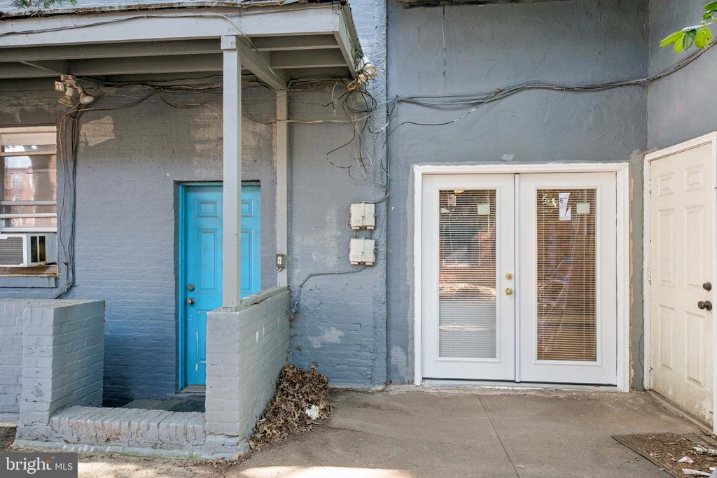 1412 LIGHT STREET Unit: 1