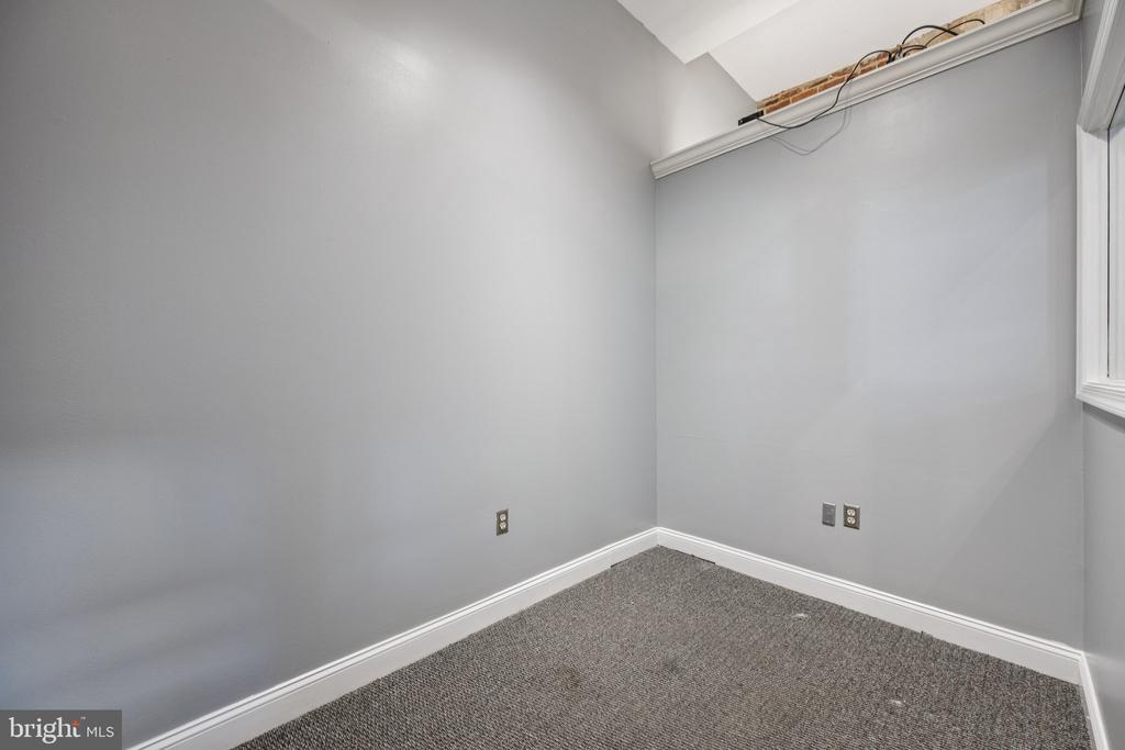1412 LIGHT STREET Unit: 1