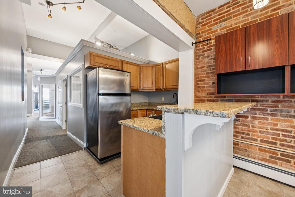 1412 LIGHT STREET Unit: 1