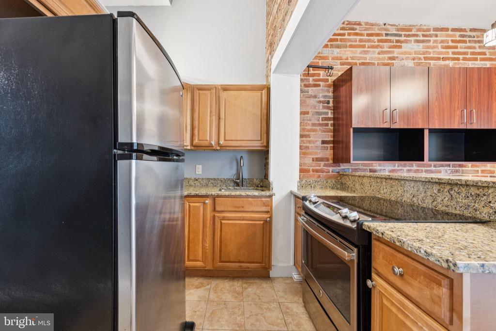 1412 LIGHT STREET Unit: 1