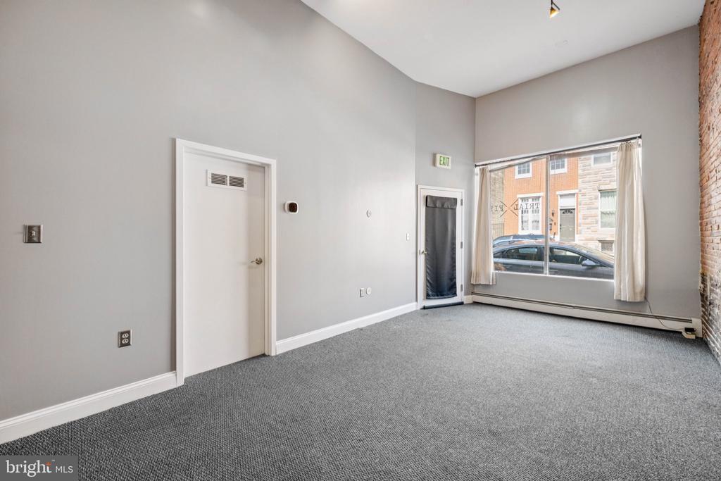 1412 LIGHT STREET Unit: 1