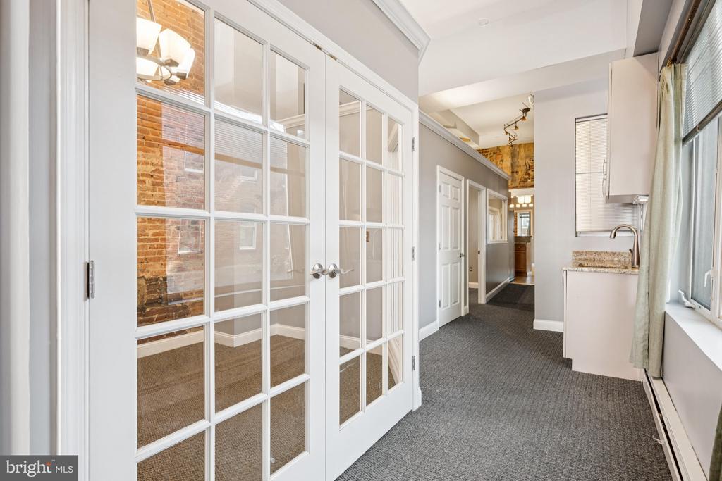 1412 LIGHT STREET Unit: 1
