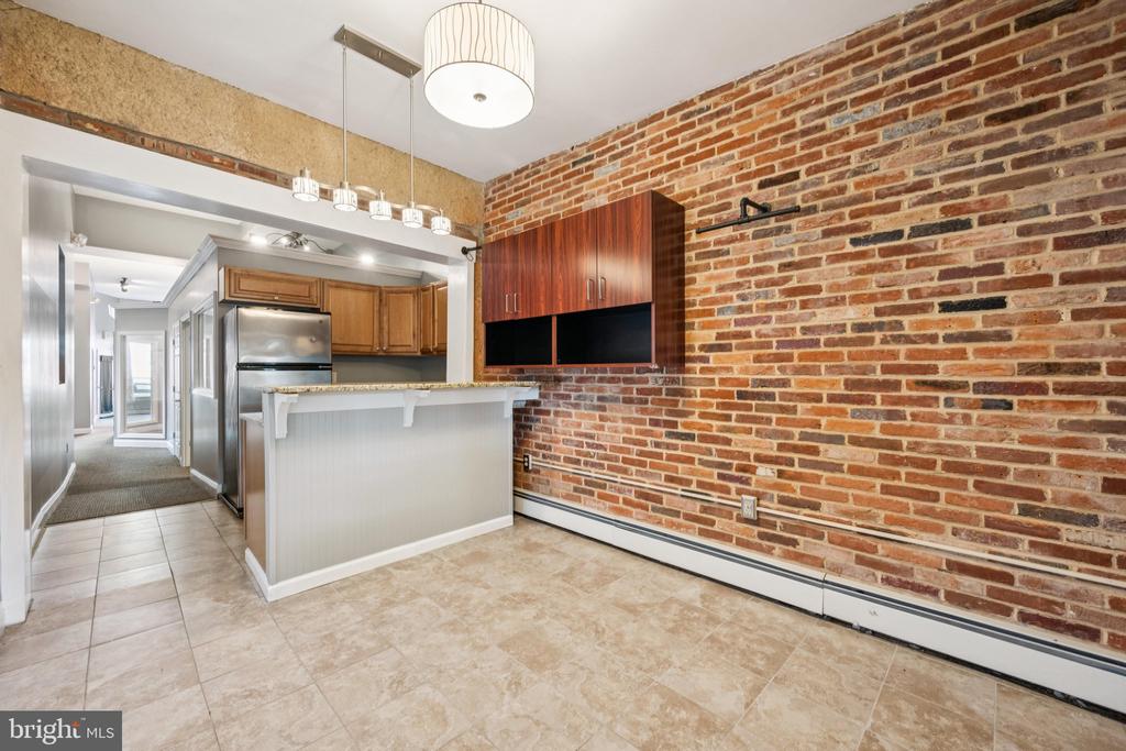 1412 LIGHT STREET Unit: 1