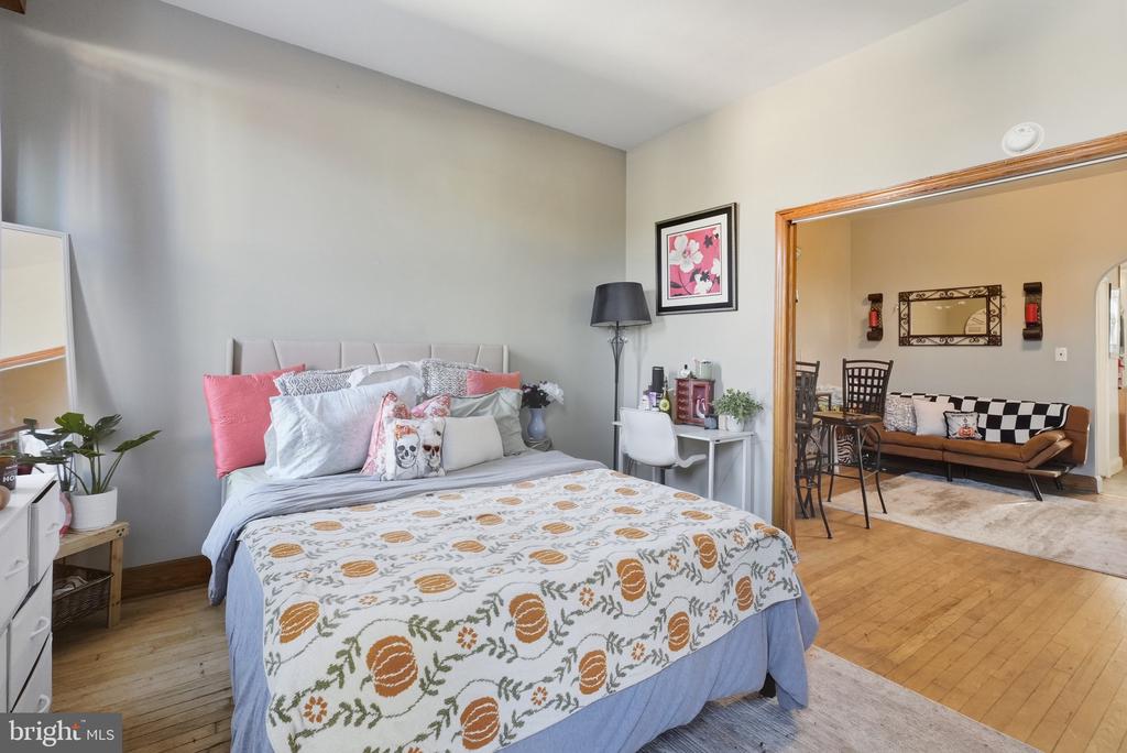 1412 LIGHT STREET Unit: 3