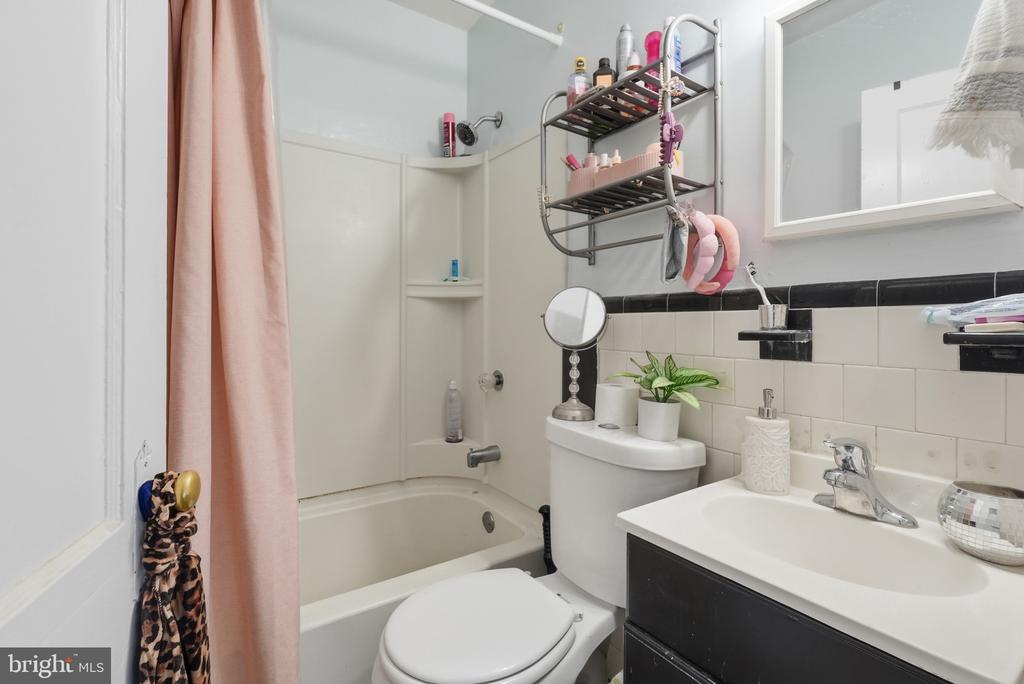 1412 LIGHT STREET Unit: 3