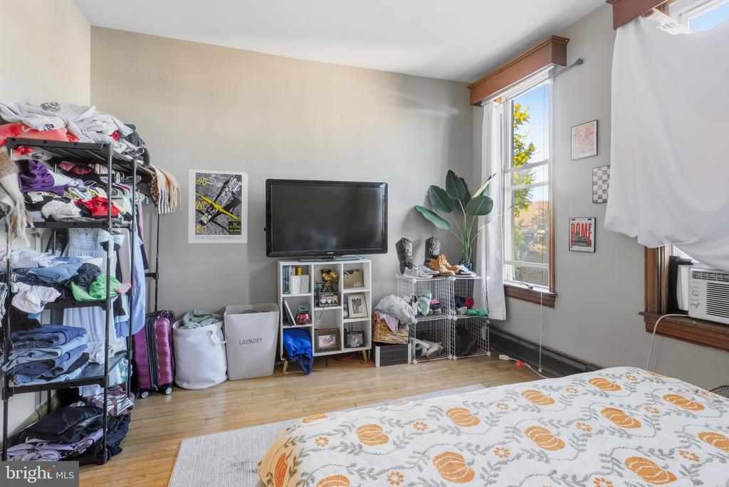 1412 LIGHT STREET Unit: 3