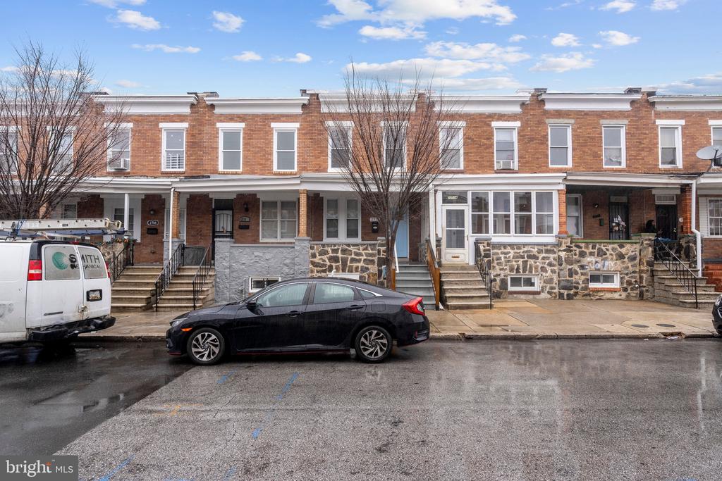 2712 ASHLAND AVENUE