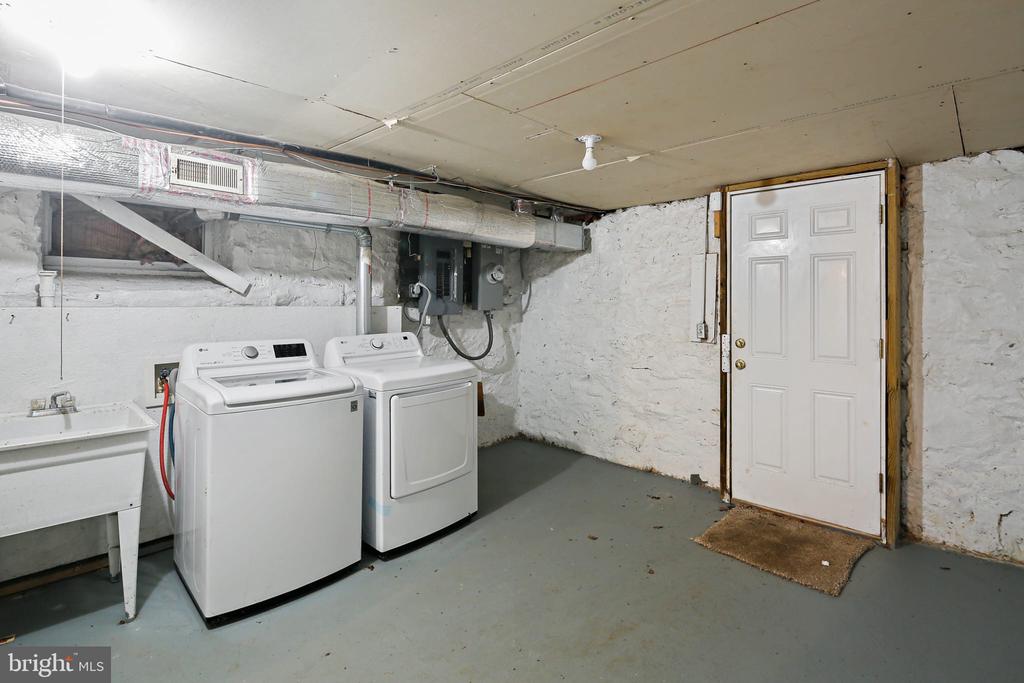 3924 REISTERSTOWN ROAD