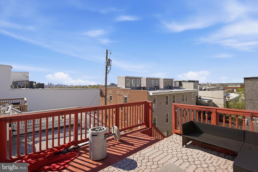 3312 FLEET STREET