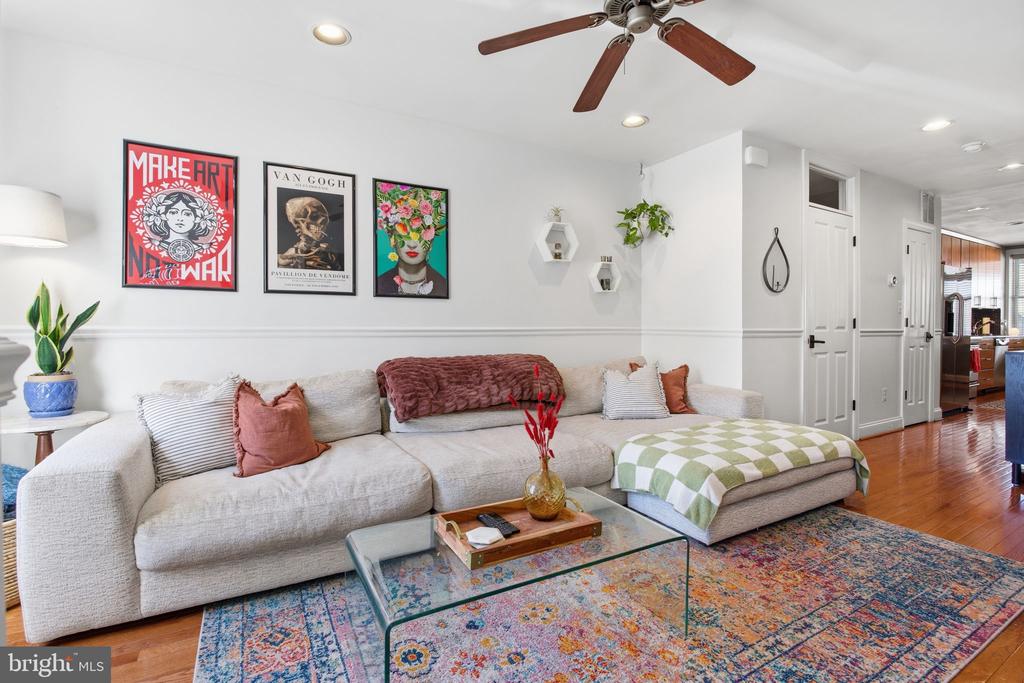 3312 FLEET STREET