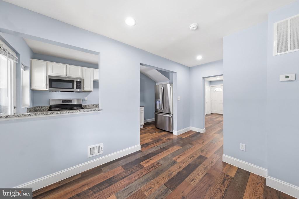 636 HILLVIEW