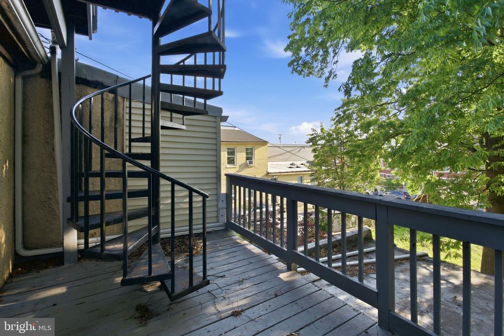 1412 LIGHT STREET Unit: 2