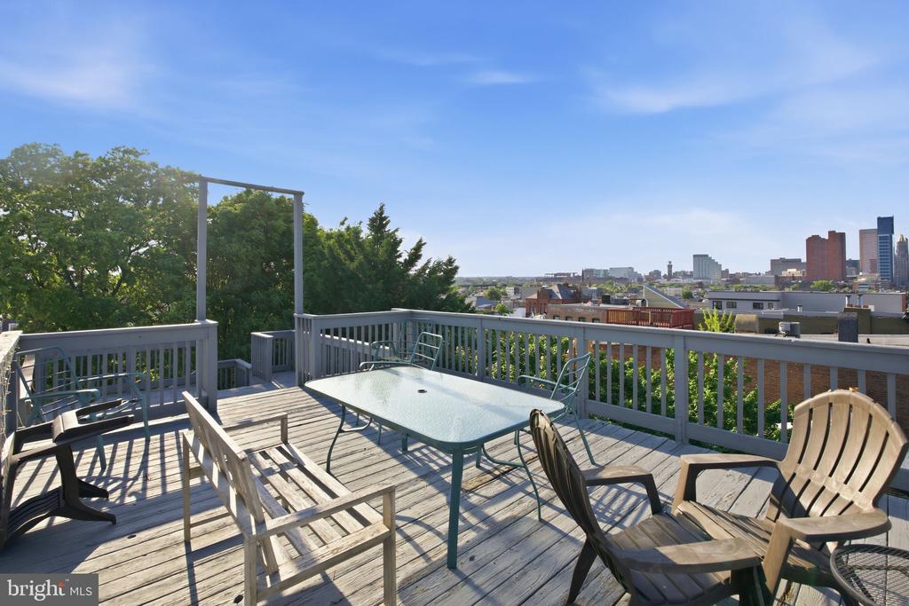 1412 LIGHT STREET Unit: 2