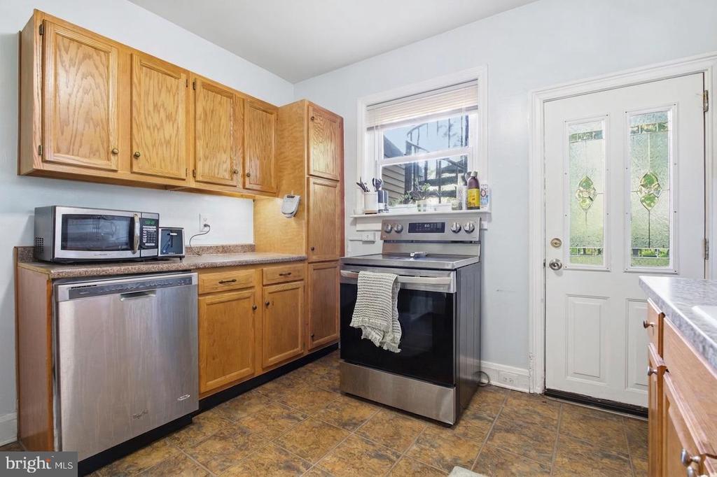 1412 LIGHT STREET Unit: 2