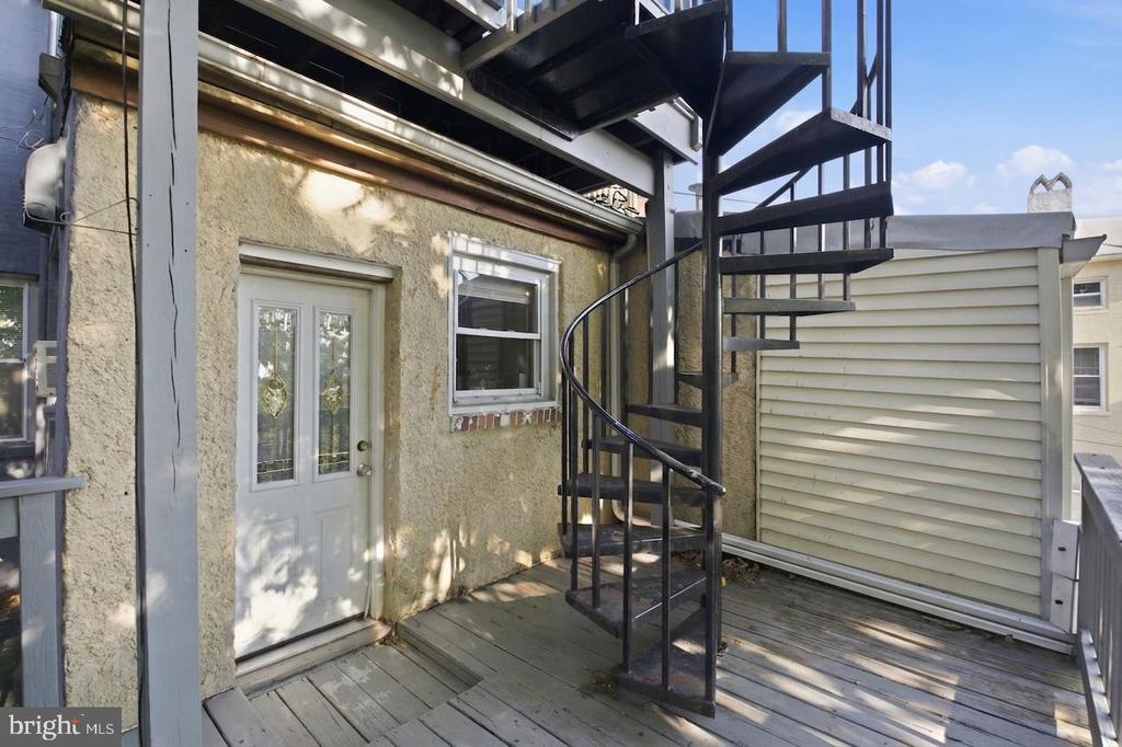 1412 LIGHT STREET Unit: 2
