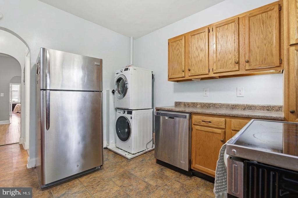 1412 LIGHT STREET Unit: 2