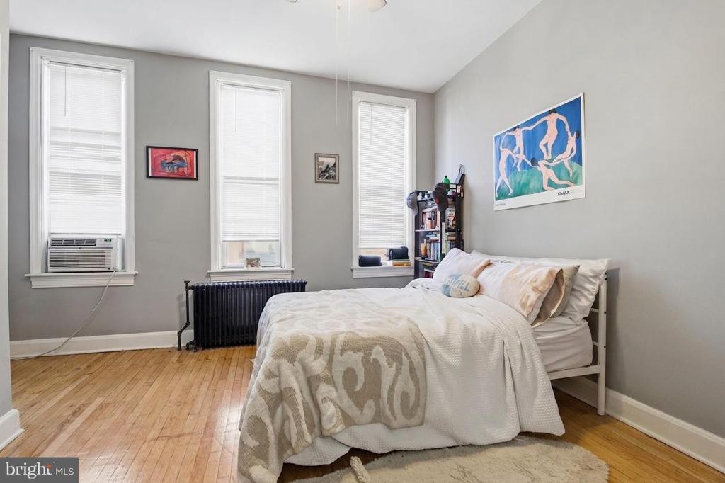 1412 LIGHT STREET Unit: 2