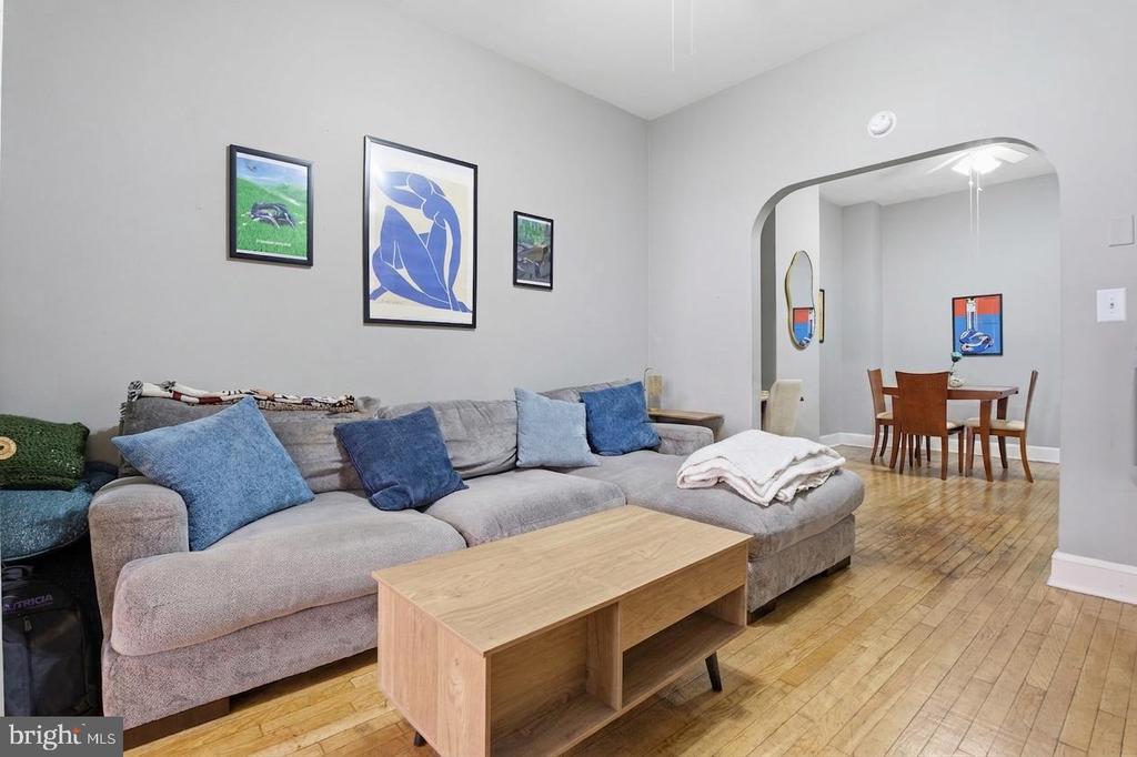 1412 LIGHT STREET Unit: 2