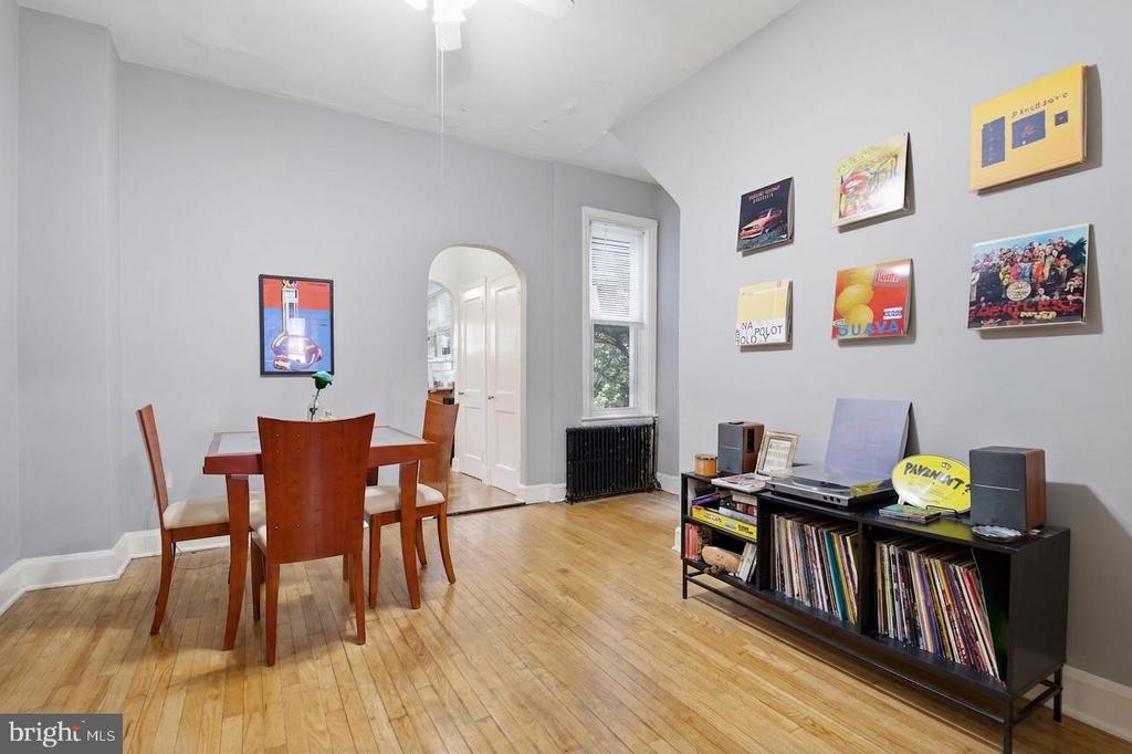 1412 LIGHT STREET Unit: 2