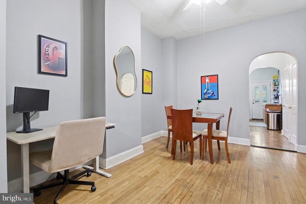 1412 LIGHT STREET Unit: 2